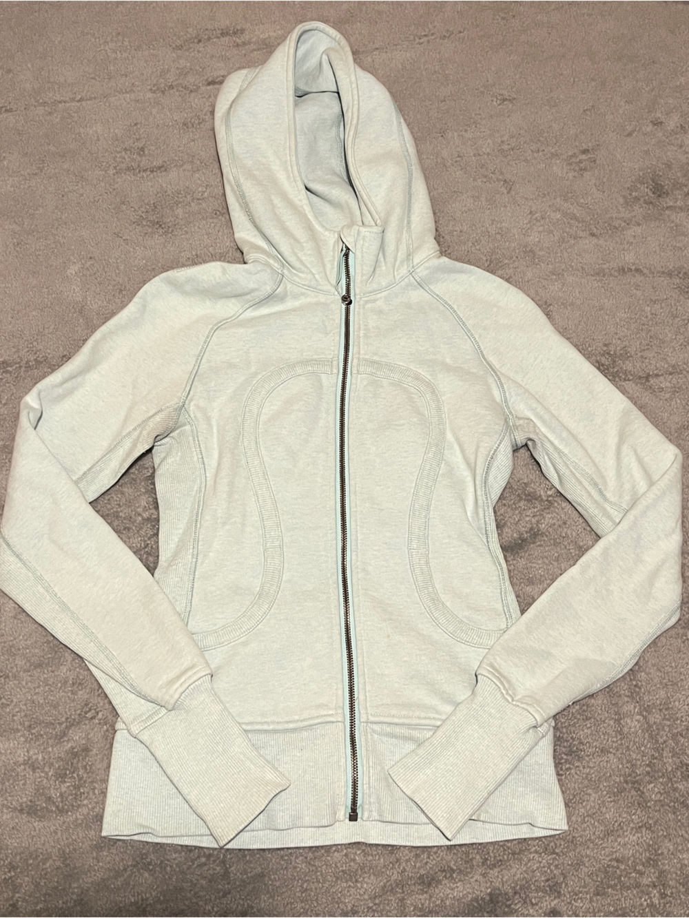 lululemon Women’s zip Hoodie size 4 Baby Blue